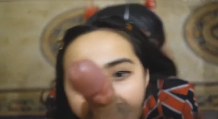 亚裔性感淫妹子超爱吃洋屌上下两个洞轮流吃