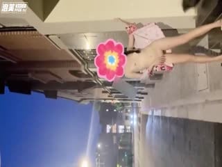 PHH-588 推特网红娜娜顶级露出艺术家高铁上露出人前自慰