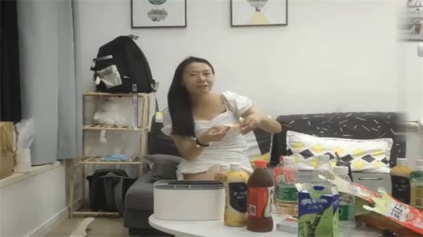 专找老阿姨小伙子专门找56十岁的阿姨玩多P相当淫乱